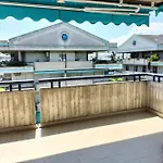 Attico Zaffiroblu Vista E Fronte Mare - Terrazza E Posto Auto Apartment *